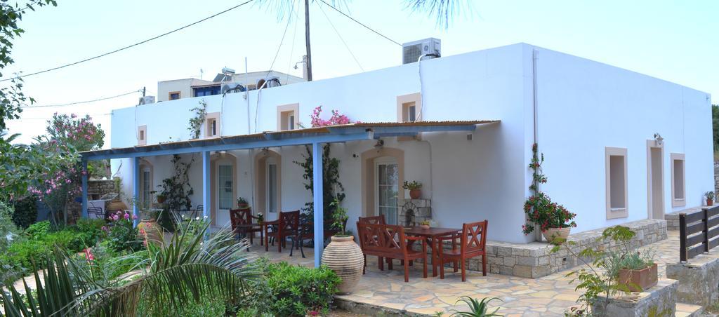Volta Stonehouse Apartments Fratsia Екстериор снимка